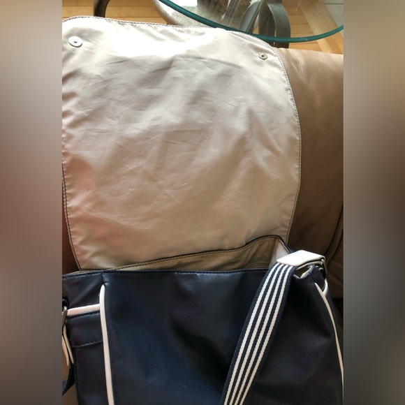 Lacoste, Men’s/Unisex Blue PVC, Messenger Bag, GUC - Picture 7 of 15